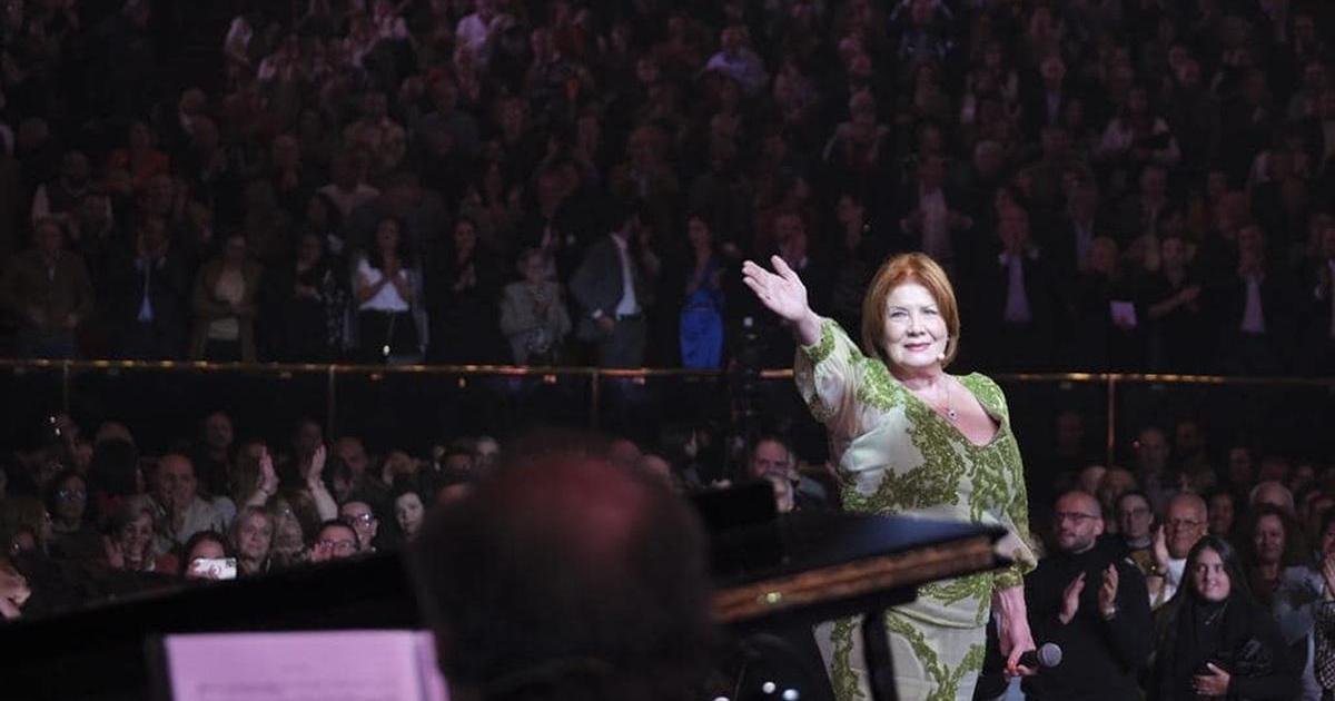 Mary Spiteri: 'Ben herkesin şarkıcısıyım' — Müzik parti bağlarının ötesinde