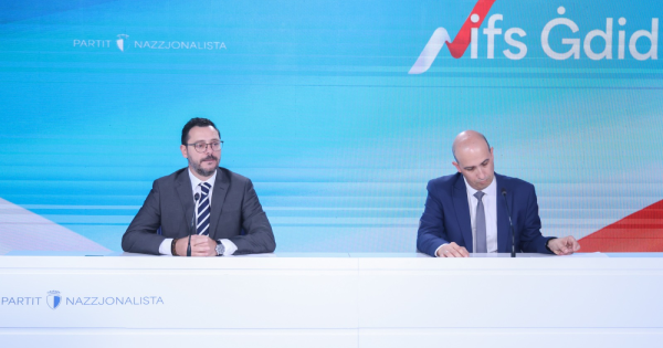 Milliyetçi Parti, tüm okulların önünde trafiği yönetecek okul görevlileri öneriyor