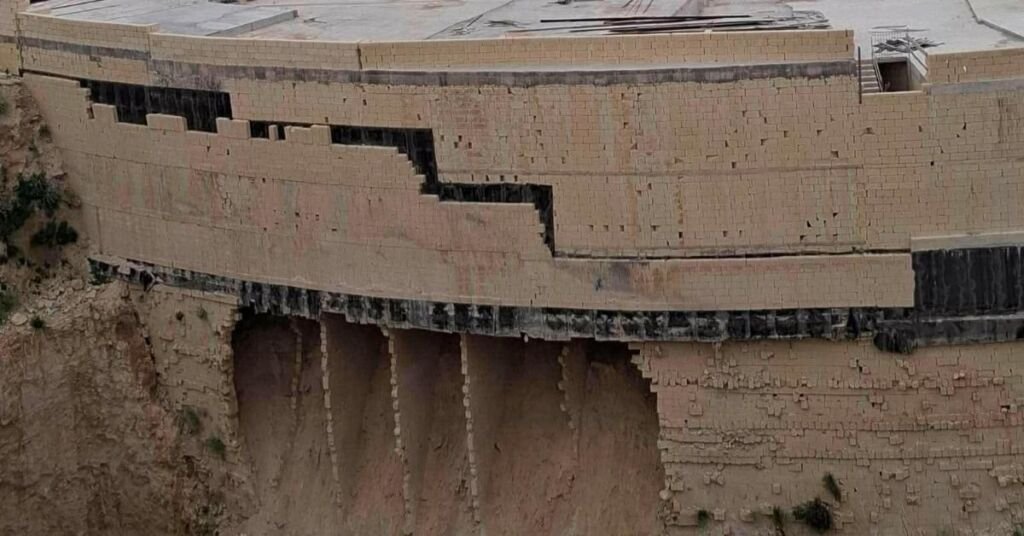 Naxxar'daki Dev İnşaat Alanında Temeller Kaydı, Çökme Korkusu Başladı