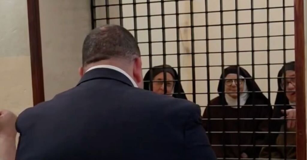 Glenn Bedingfield Seçim Kampanyası Sırasında Bormla'daki Karmelit Rahibeleri Ziyaret Etti