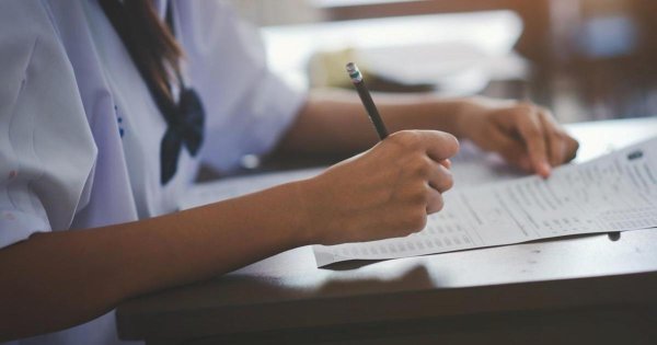Momentum'dan 1 Haziran SEC Sınavlarının Yeniden Değerlendirilmesi Çağrısı