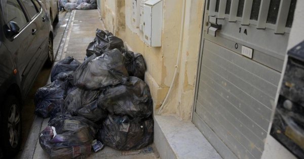 Momentum Partisi Atık Sorunlarına Karşı Döngüsel Ekonomi Modelini Savunuyor