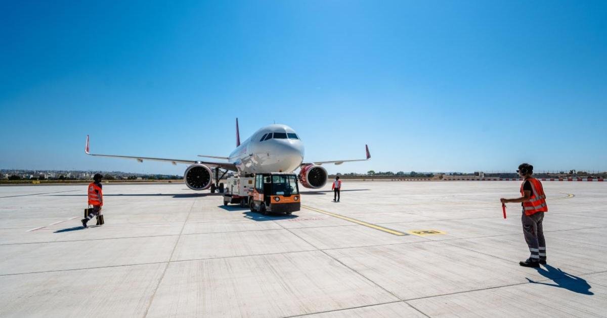 Malta Havalimanı, park halindeki uçaklar için elektrik bağlantısı yükseltme çalışmalarına başladı