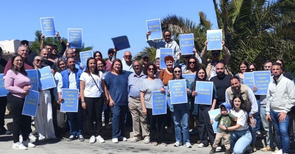 Mellieħa Sakinleri Taż-Żnuber Projesi Hakkında Açıklık İstiyor