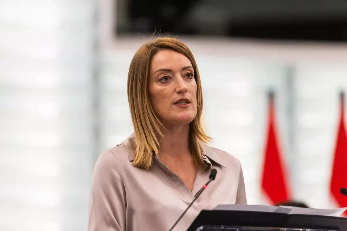 Metsola, Muhalefet Lideri Borg ile Seçim Kampanyasına Katıldı