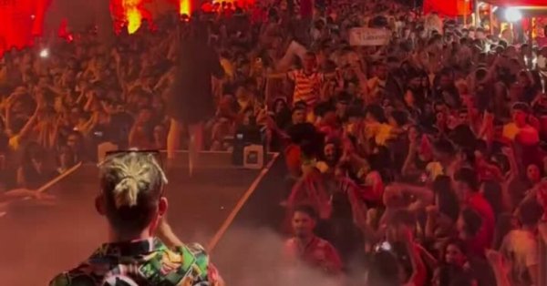 Binlerce Kişi DJ VANCO'nun Sahne Aldığı İşçi Partisi Gençlik Mitingine Katıldı