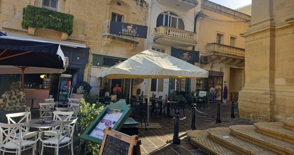 Sakinler ve STK'lar Malta İşçi Partisi'nin 30 Milyon Euroluk Restoran Fonu Vaadini Kınadı