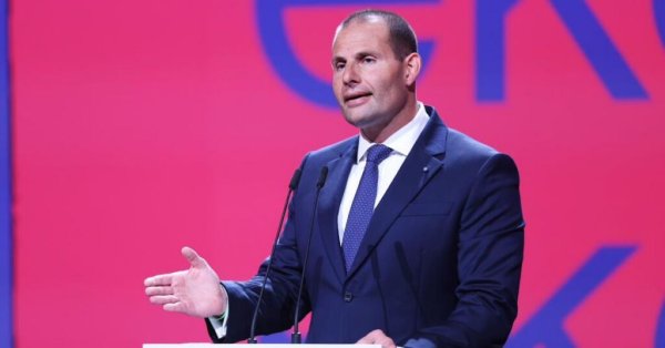 İşçi Partisi Kadın Sağlığı Kliniği ve Üreme Sağlığı Tedavileri Sözü Verdi