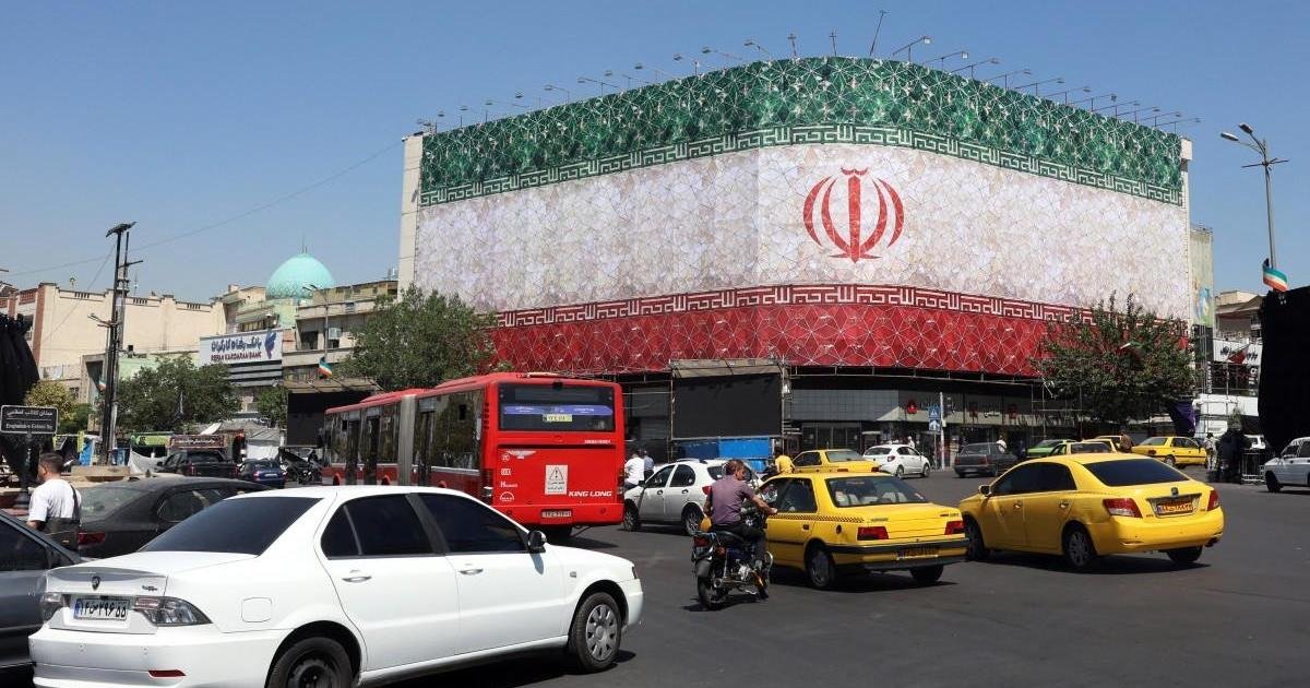 ABD ve İran Savaşı Sona Erdiren ve Hürmüz Boğazı'nı Yeniden Açan Anlaşmaya Vardı