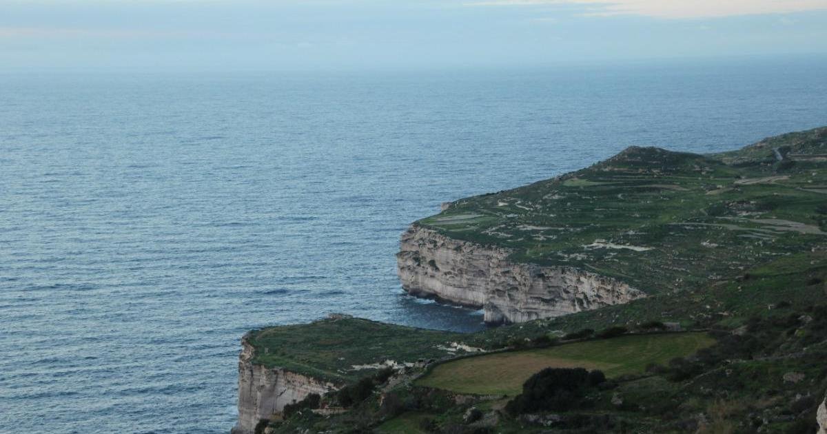 Yamaç Paraşütçüsü Dingli Kayalıkları'nda Yaralandı