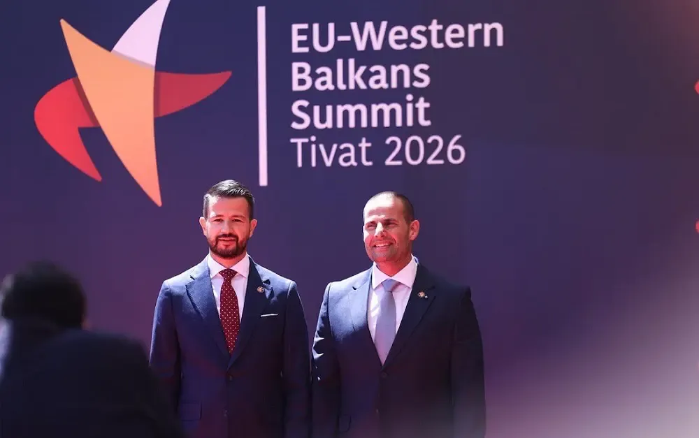 Malta Başbakanı Abela, Karadağ Zirvesi'nde AB Liderleri Tarafından Karşılandı