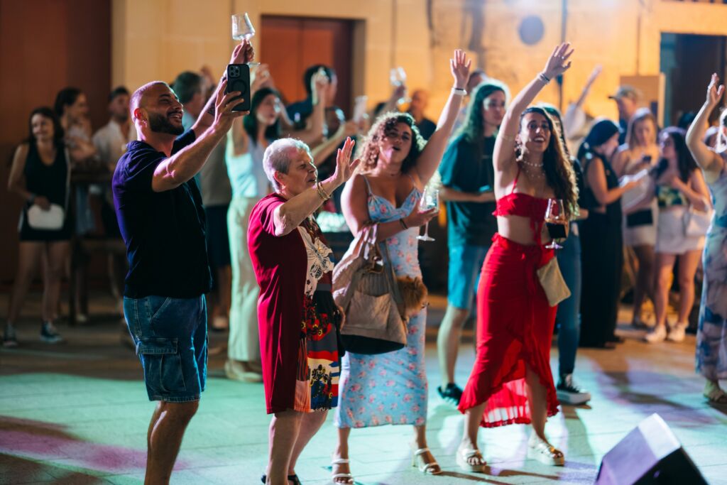 Valletta Waterfront Şarap Festivali kadeh