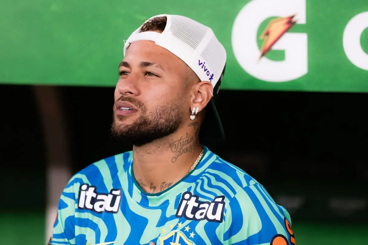 Neymar Pazartesi MR Çekimine Girecek