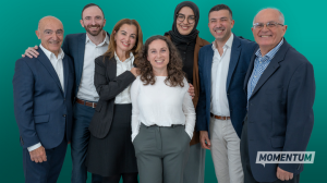 Momentum, Partinin Geleceğini Şekillendirmek İçin Halka Açık Etkinlik Düzenliyor