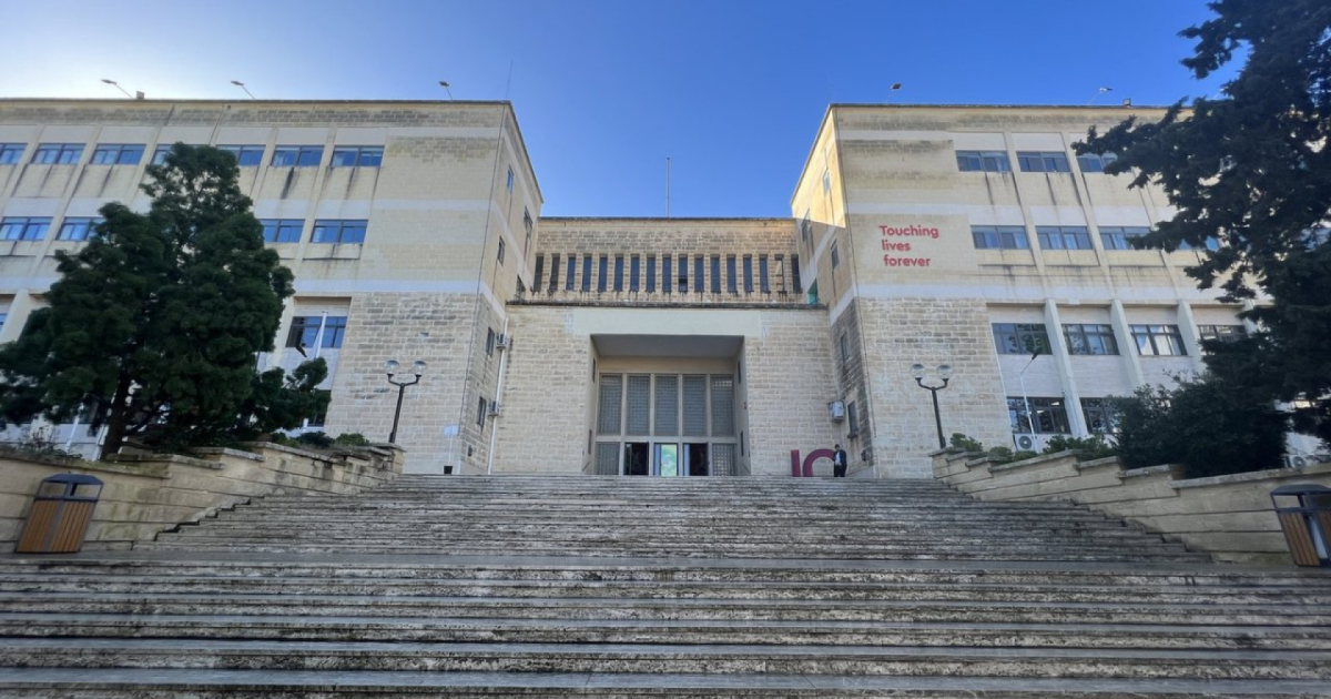 Junior College için Gecikmiş Toplu Sözleşmede Anlaşma Sağlandı