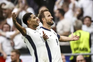 İngiliz Futbolcuların Topları ve Kramponları Çalındı