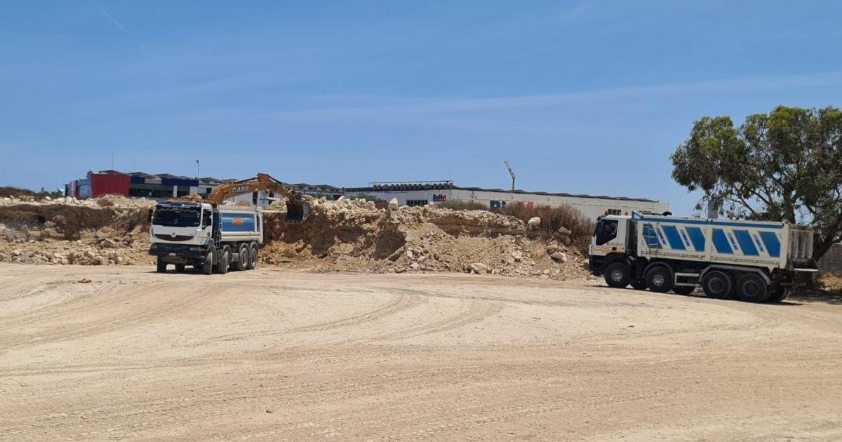 Planlama Otoritesi, Ta' Qali'deki kaçak döküm alanını temizlemeye başladı