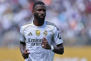 Rüdiger 2027'ye Kadar Real Madrid'de Kalıyor