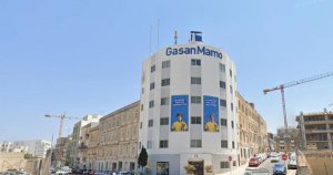 Gżira'da 151 Odalı Yeni Otel Teklifi: Belediye Başkanı Kasabanın 'Sliema 2'ye Dönüştüğünü Söylüyor