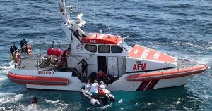 Sliema açıklarında batan tekneden iki kişi kurtarıldı