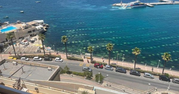 Buġibba'da Yüzlerce Kişi Teknelerini Geri Getirmek İçin İzin Bekliyor