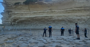 Büyük Çatlak Çökme Korkusunu Tetikleyince Polis St Peter's Pool Uçurumunu Kapattı