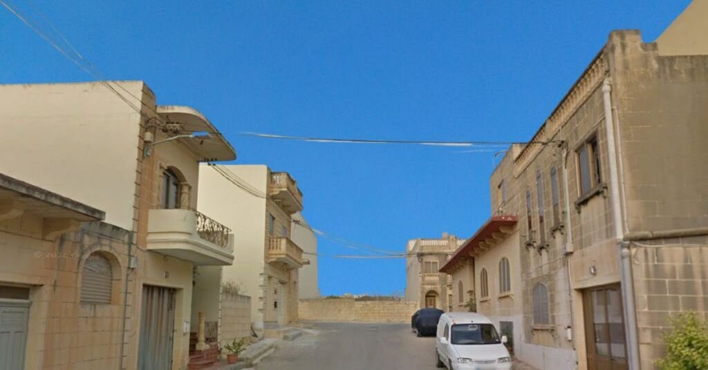 Gozo'da Şafta Düşen 72 Yaşındaki Kadının Hayati Tehlikesi Sürüyor