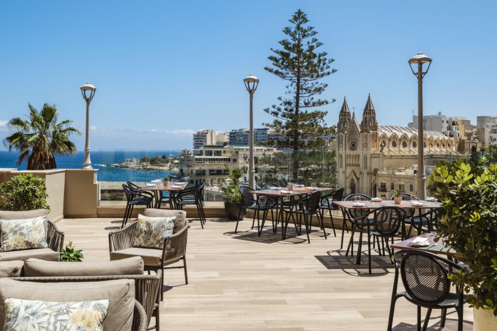 Atrio Restaurant: Manzaralı Akdeniz Lezzetleri