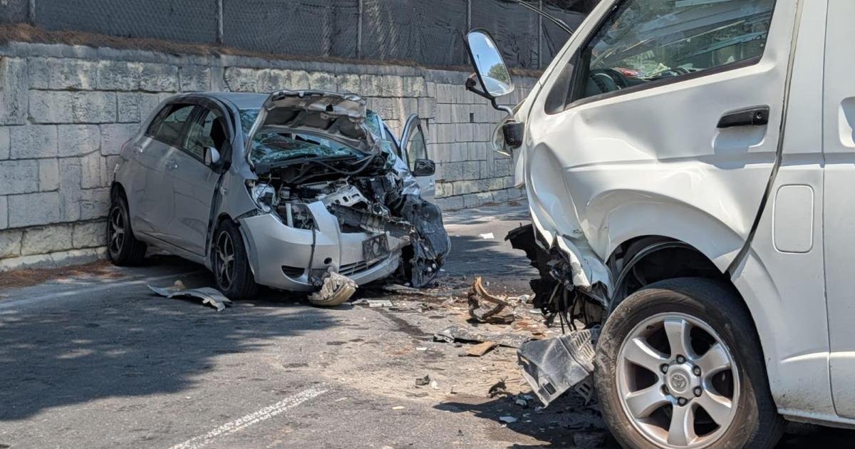 Lija'da Çarpışma: Kadın ve İki Çocuk Yaralandı