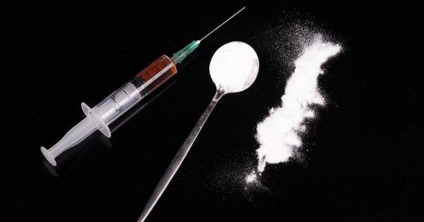 Kokain ve eroin ticaretinden 18 ay hapis cezası aldı