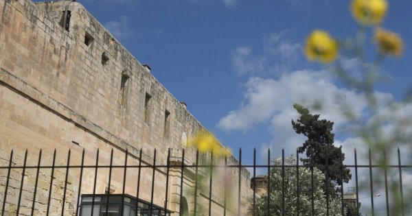 Avukatlar, SS'nin Yüksek Riskli Mahkumlar İçin Birden Fazla CCF Toplantı Odasını Dinlediğini İddia Ediyor
