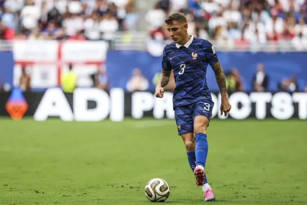 Lucas Digne, PSG'ye Transfer Oldu