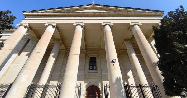 Polis Memurlarını Yaralayan Hollandalı Turiste 18 Ay Hapis