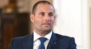 Başbakan Abela'nın Malta'nın En Büyük Sorularını Atlattığı Röportaj