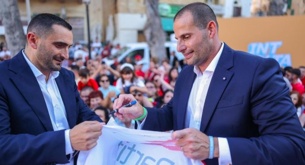 Eski Başbakanlık Yetkilisi Aaron Zahra, Görevden Alınmadan Önce Malta Turizm Otoritesi'nde Direktörlüğe Atandı