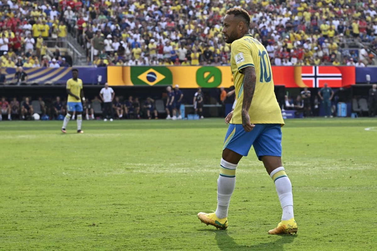 Neymar, Brezilya Milli Takımı'ndan Emekli Olduğunu Açıkladı: "Milli Takımla Yolculuğum Bitti"
