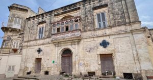 PA, Tarihi Qormi Palazzo'sunun Otele Dönüştürülmesi Kararını Erteledi