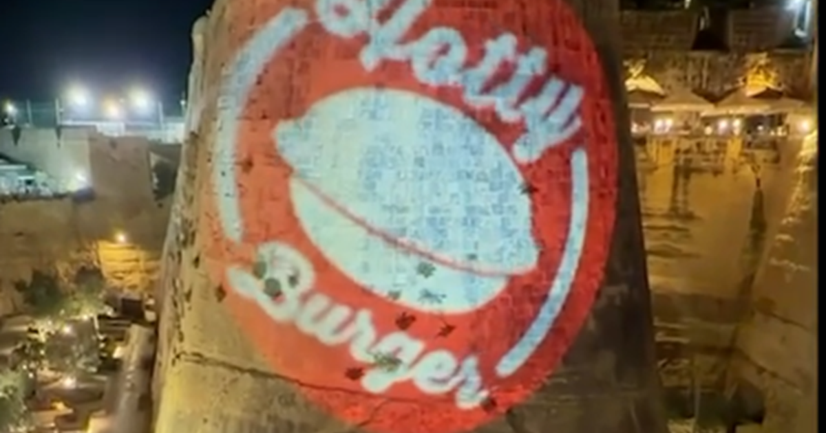 Burger Reklamları İçin Valletta Surları Kullanılıyor: Miras Statüsüne Saygısızlık