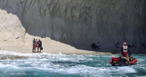 Għar Marija Mağarası'nda Stand-up Paddleboard Devrildi: Avustralyalı Turist Yaralandı