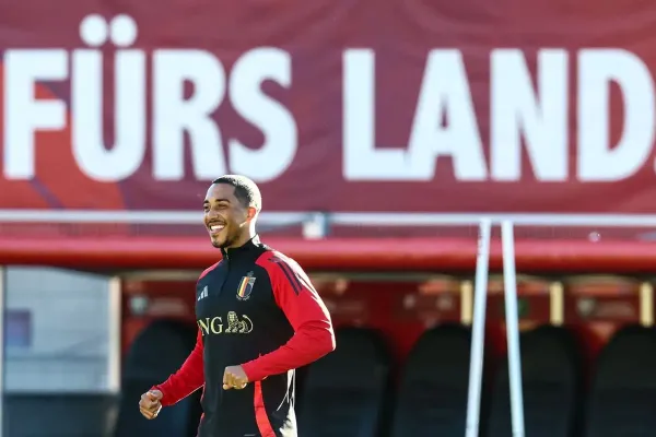 Manchester United, Tielemans'ın 42 Milyon Euro'luk Serbest Kalma Maddesini Aktive Ediyor