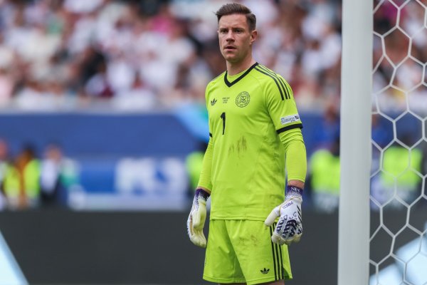 Ter Stegen, Barcelona kampından ayrıldı, Ajax'a imza atmak için Hollanda'ya uçtu