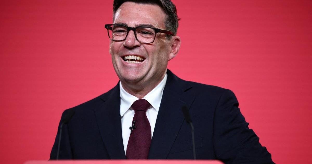 Andy Burnham İşçi Partisi'nin Yeni Lideri Seçildi, İngiltere'nin Yeni Başbakanı Olmaya Hazırlanıyor