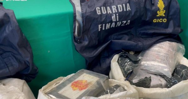 İtalyan Polisi Malta-Sicilya Uyuşturucu Şebekesine Operasyon: 6 Tutuklama