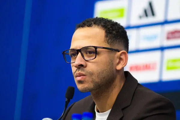 Paris FC, Kombouaré'nin Yerine Rosenior'u Teknik Direktör Olarak Atadı