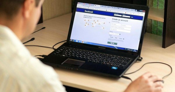 Facebook'un masaüstü sürümü küresel çapta çöktü