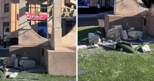 Fgura'da Taksi Döner Kavşaktaki Anıta Çarptı: Anıt Büyük Hasar Gördü