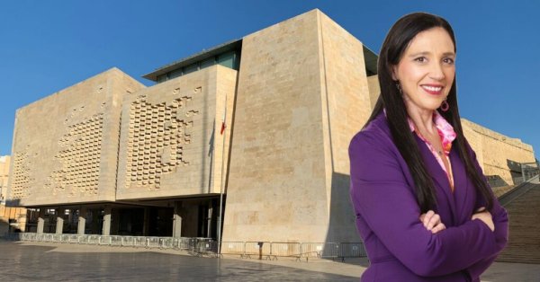 5.400'den Fazla Kişi Sandra Gauci'nin Parlamento'ya Girmesi İçin İmza Topladı