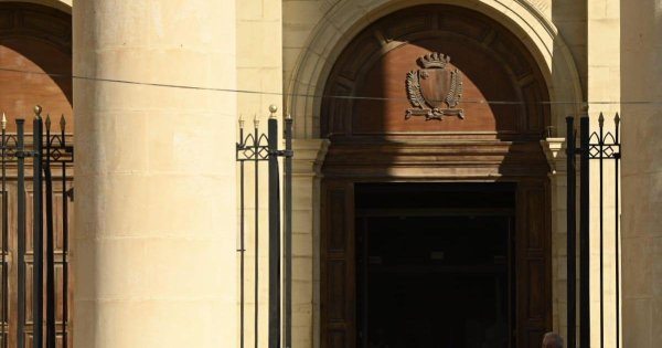 Malta'da 24 Yıl Bekleyen Dava Düştü: Sigorta Dolandırıcılığı Zaman Aşımına Uğradı