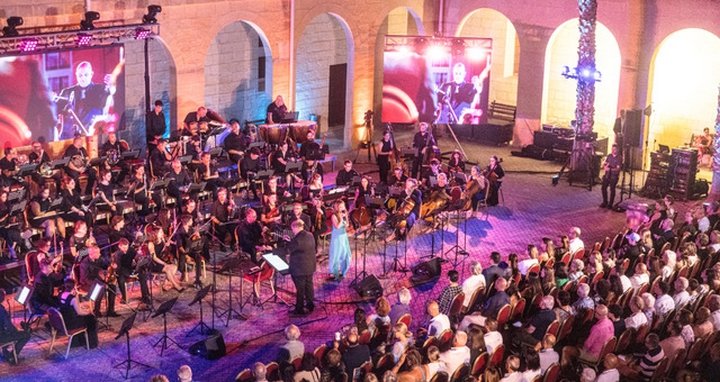 Gozo'da Yıldızların Altında Opera ve Pop Müzikleri