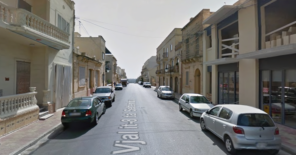 Xagħra'da Motosiklet Sürücüsü Otomobille Çarpıştı, Ağır Yaralandı